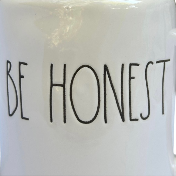Rae Dunn BE HONEST Mug White Black Large Letters Ceramic Dimples 2018 NWT OG - Picture 3 of 12